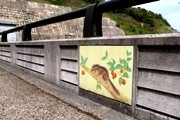 三瓶ダムのレリーフ