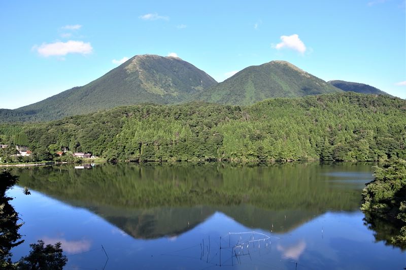 浮布池