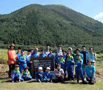 北三瓶小学校のオキナグサ自然保護活動