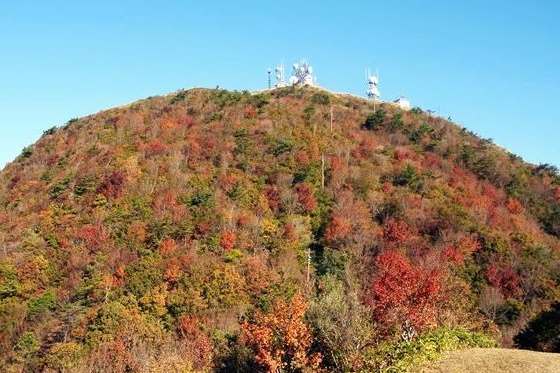 女三瓶山の紅葉