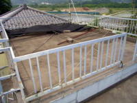 施工前写真・屋上（エポキシ樹脂注入・FRP防水）