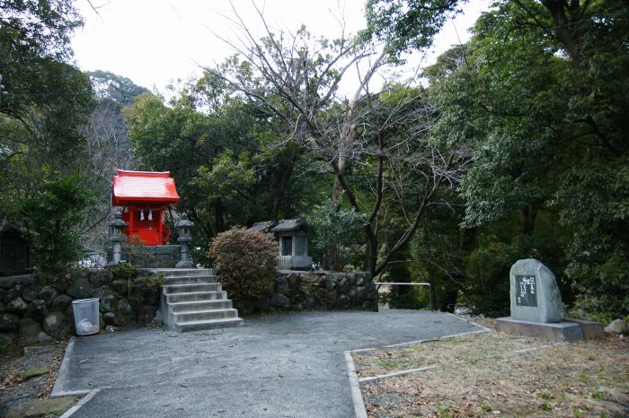 032-15.jpg
