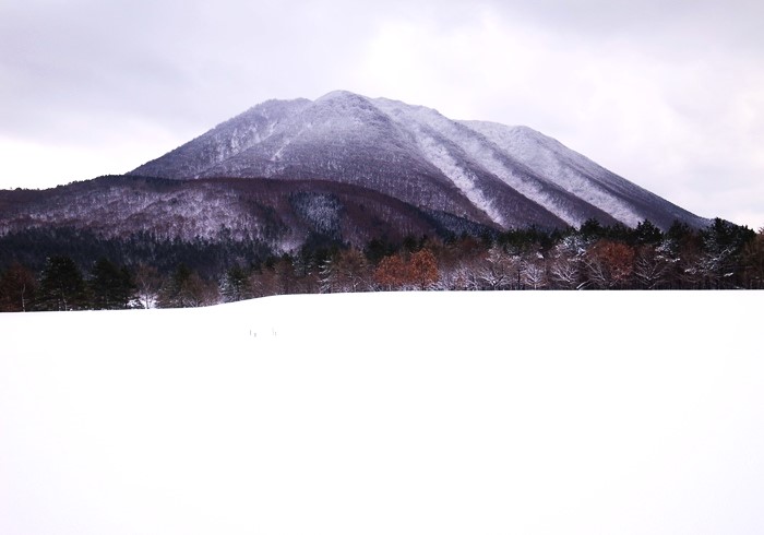 男三瓶山と北の原 大原雪