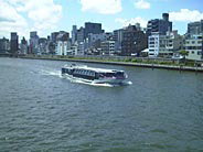 駒形橋から水上バス